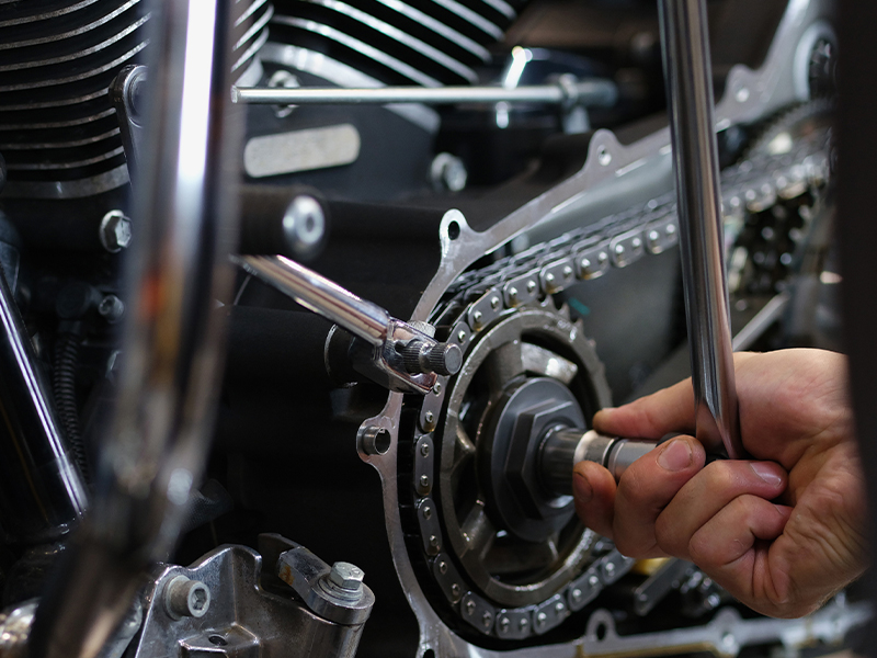 Qual è la differenza tra una chiave a cricchetto e una chiave di coppia?